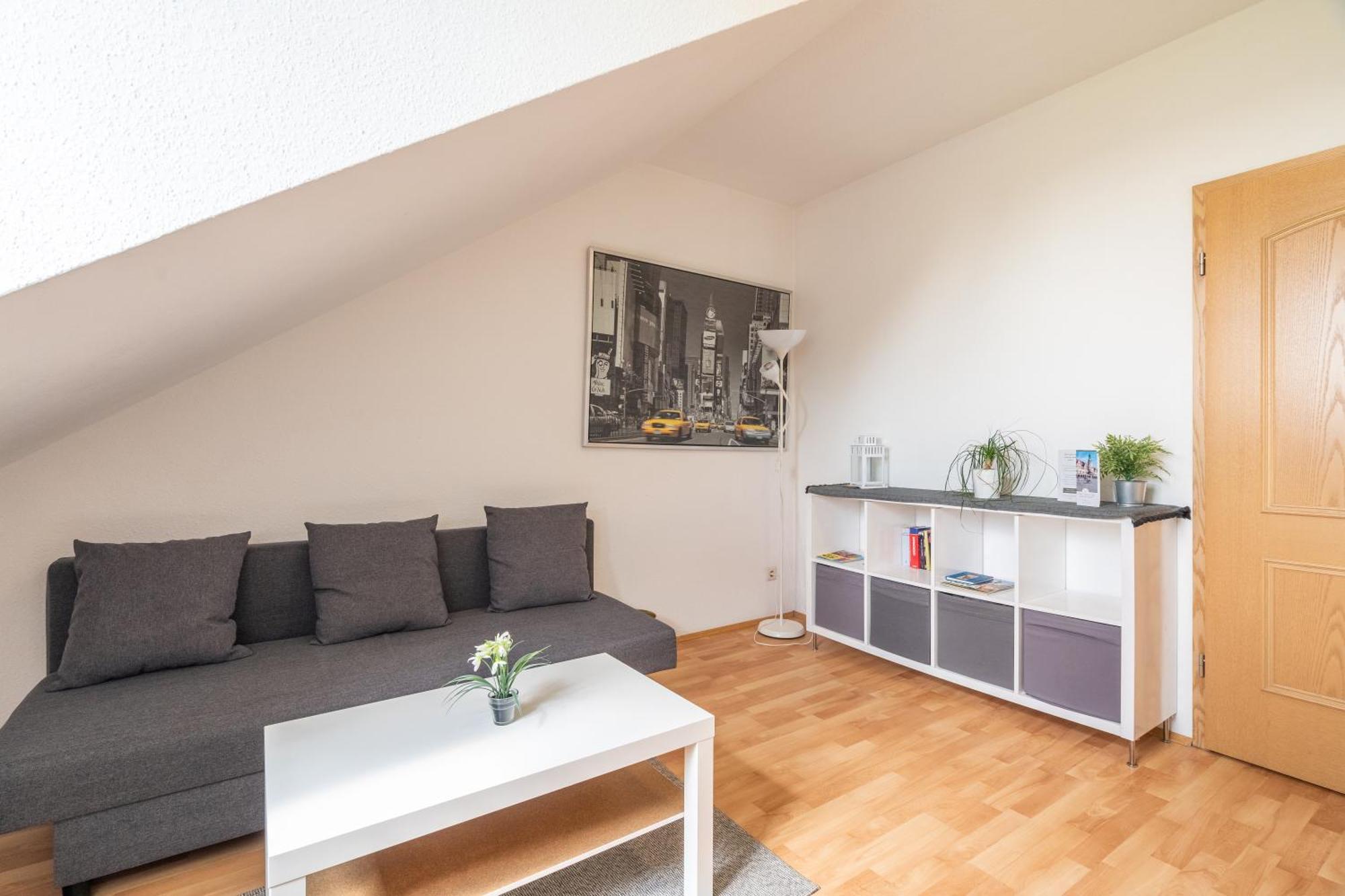 Gemuetliche Dachgeschosswohnung -Waldstrassenviertel Lipsk Zewnętrze zdjęcie
